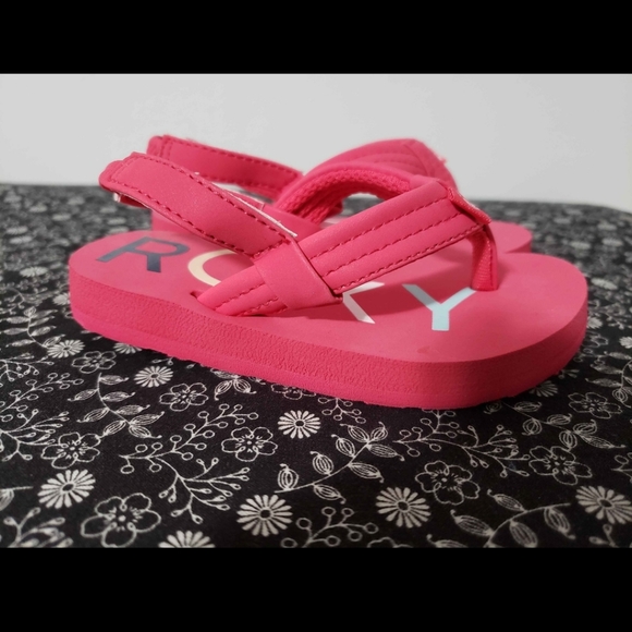 Roxy toddler flip flops - Picture 2 of 3